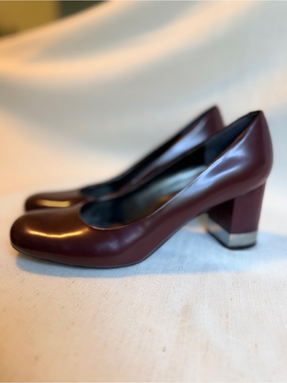 Nine West Burgundy Oxblood Block Heel Pumps Metallic Accent Size 8